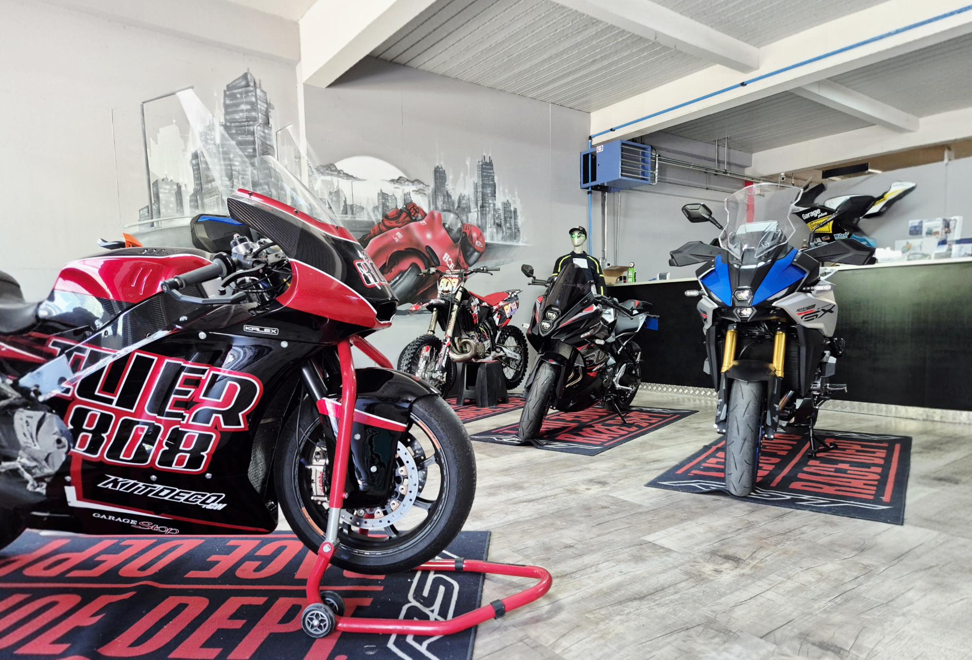 Atelier moto à Granges, partenaire officiel du Swiss Moto Pass.