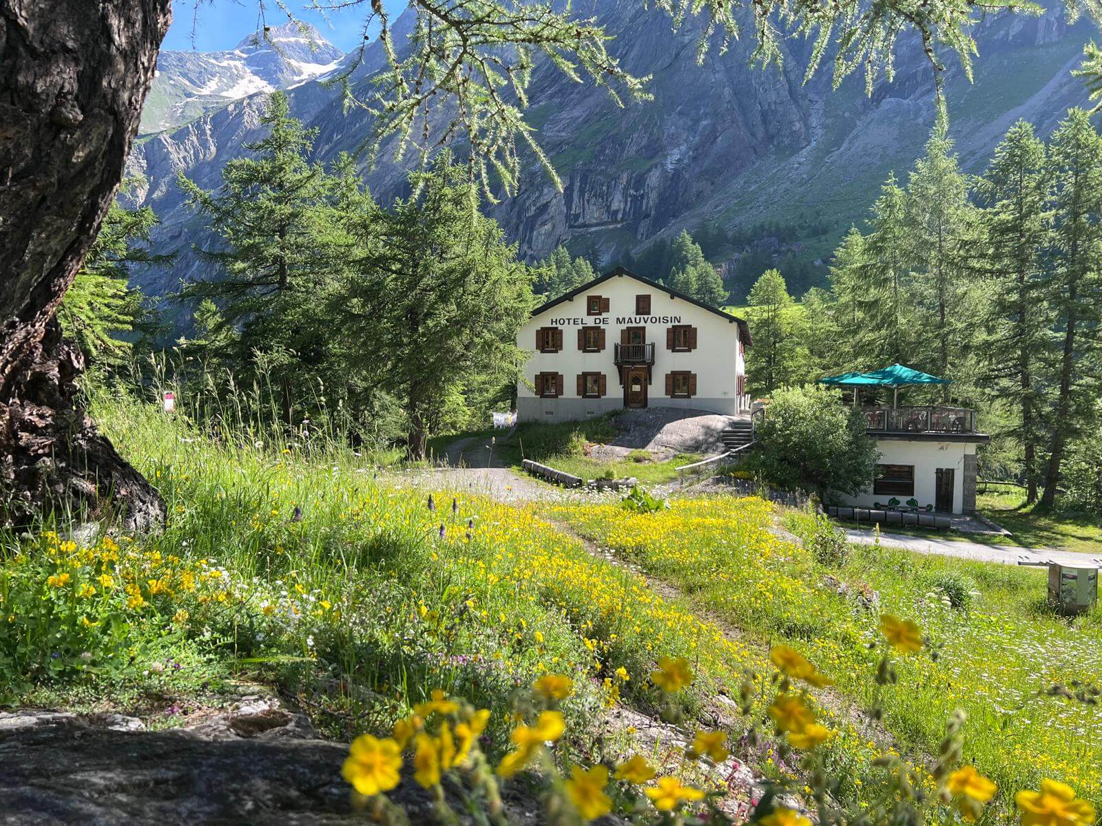 Hotel situé dans le val de Bagnes, partenaire officiel du Swiss Moto Pass