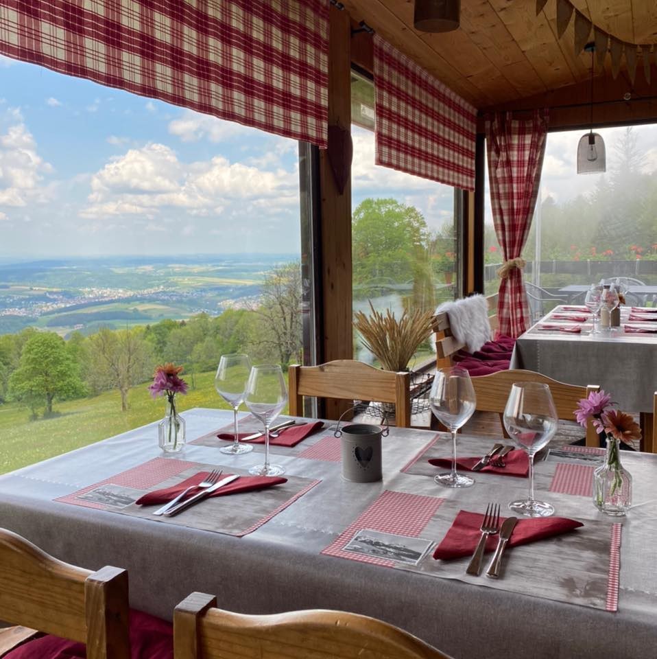 Restaurant au col de Montvoie