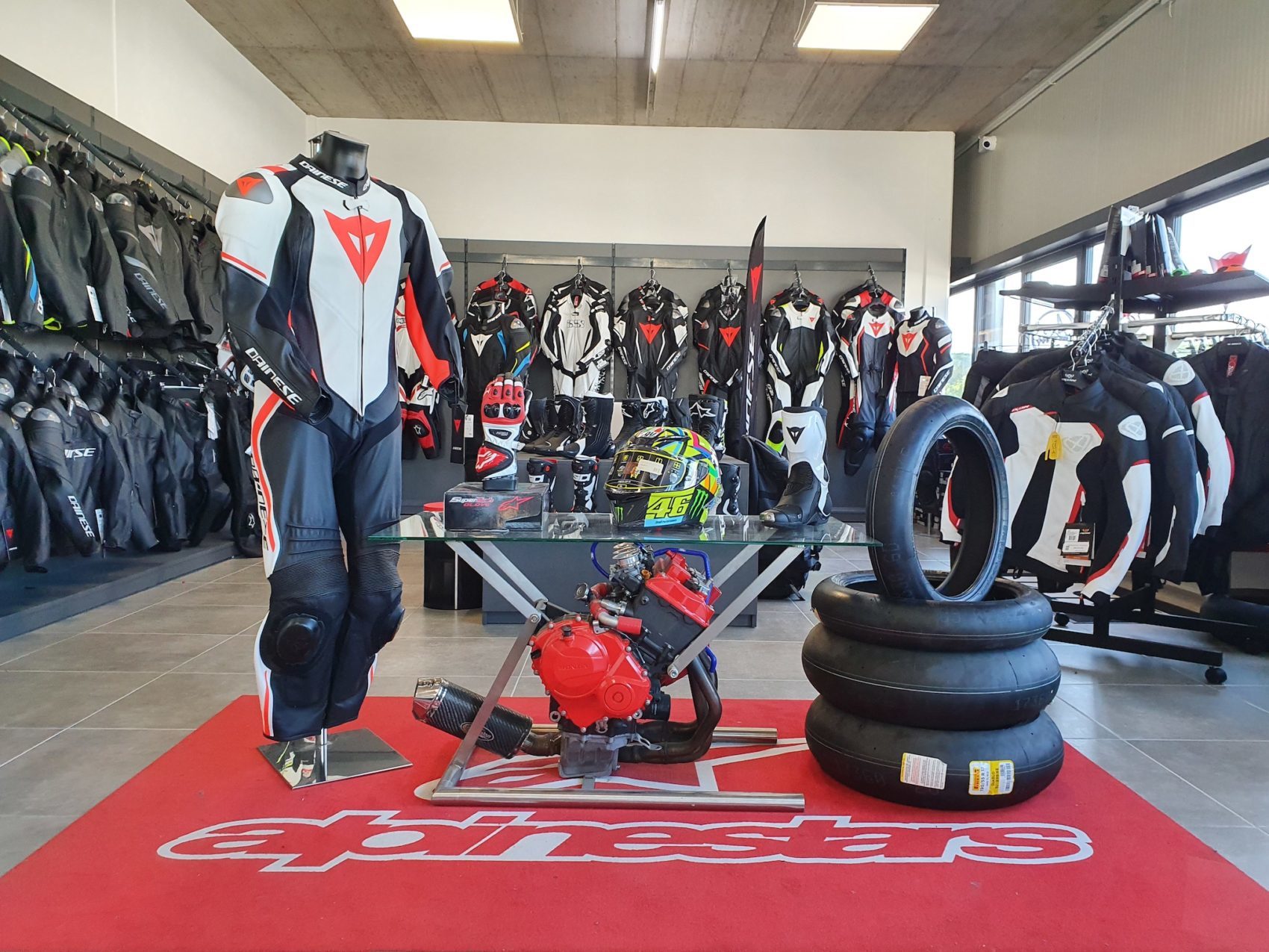 Magasin d'équipement à Satigny