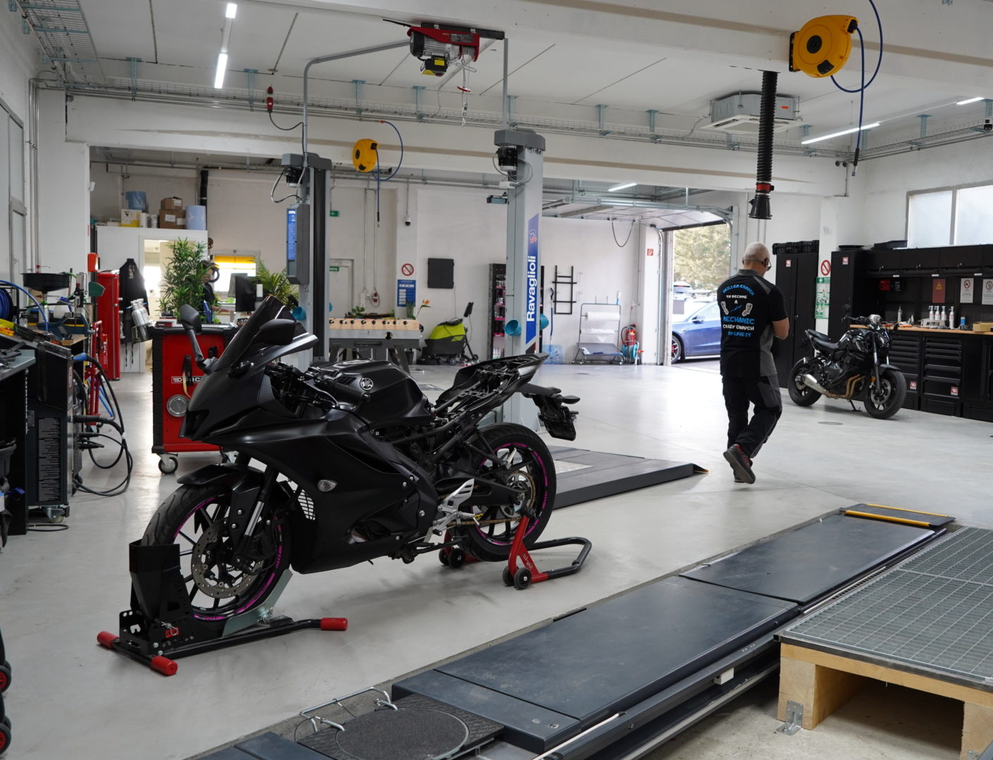 Garage moto à Naters